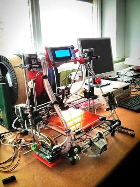 Datei:3d printer reprap.jpg